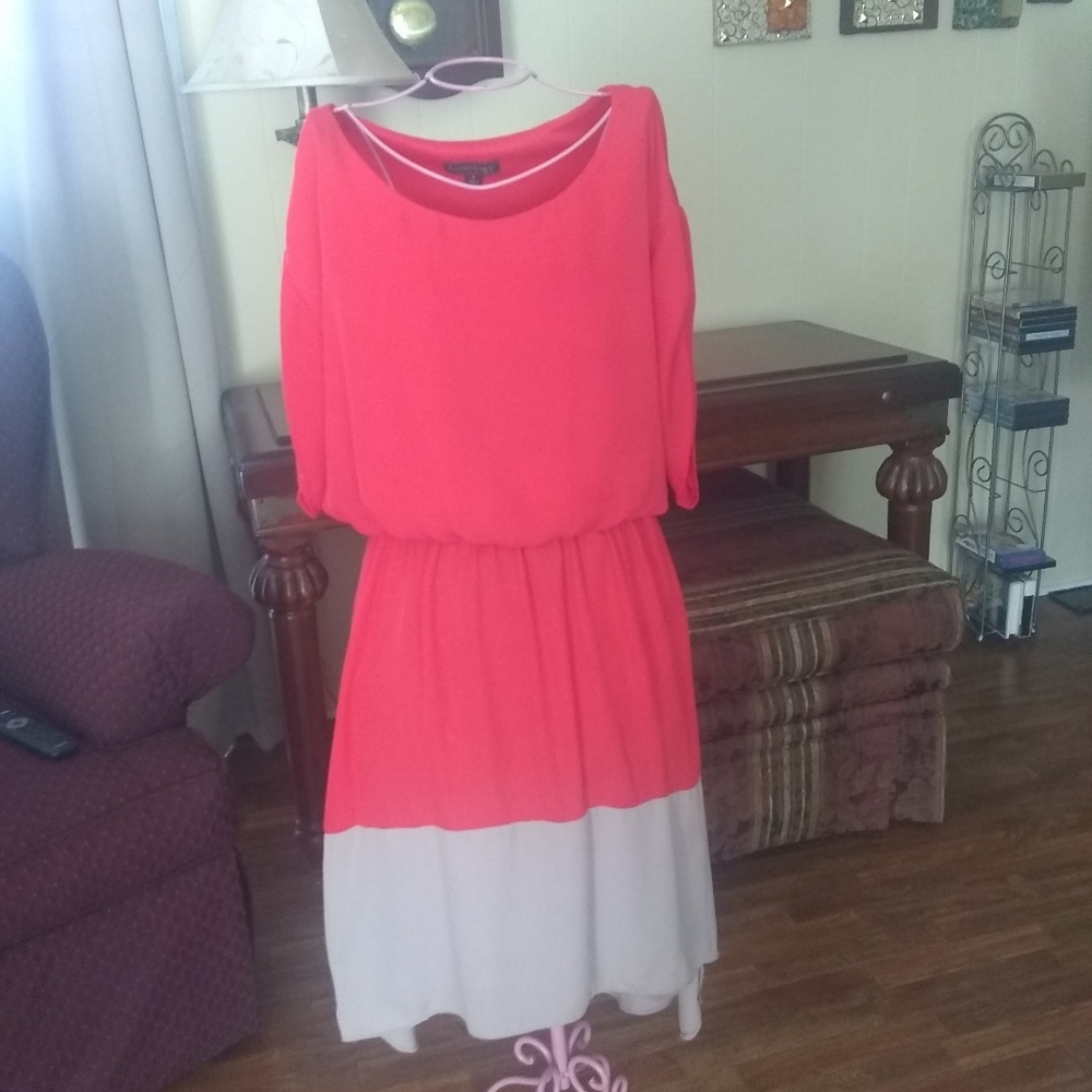 Women's dress, small